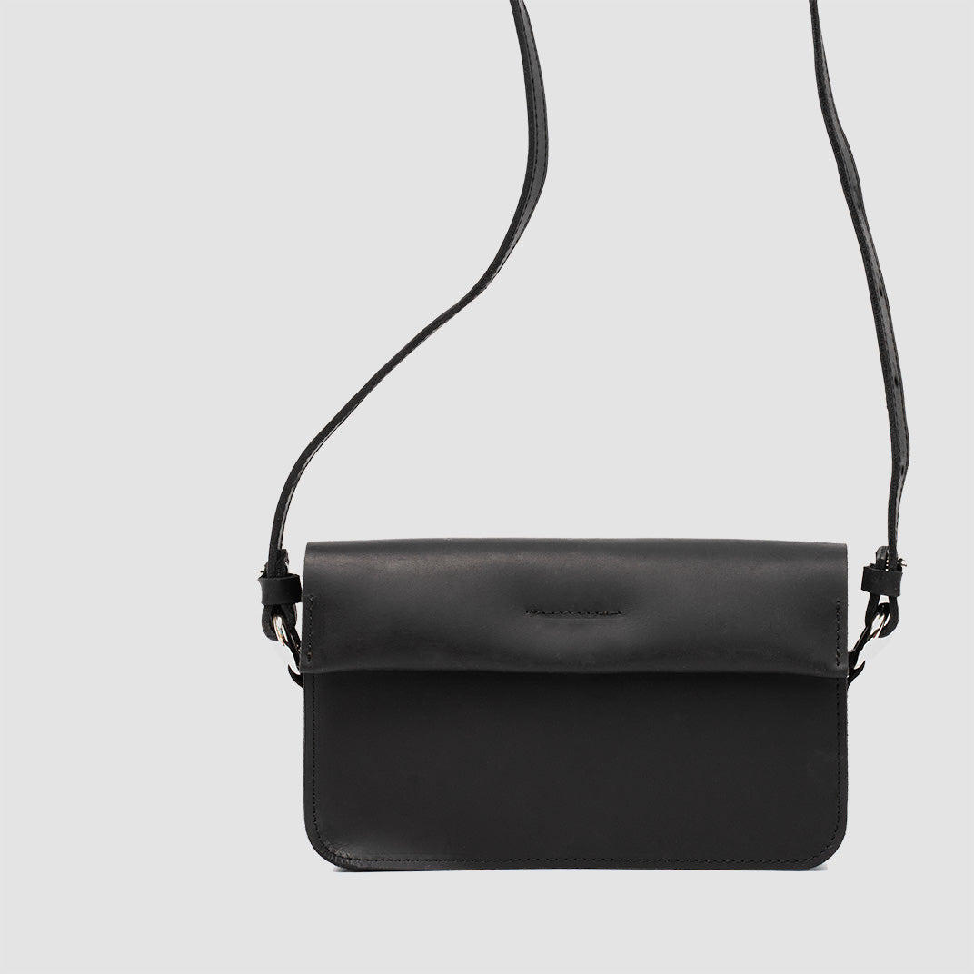 Minimal Leather Shoulder Bag (Black)