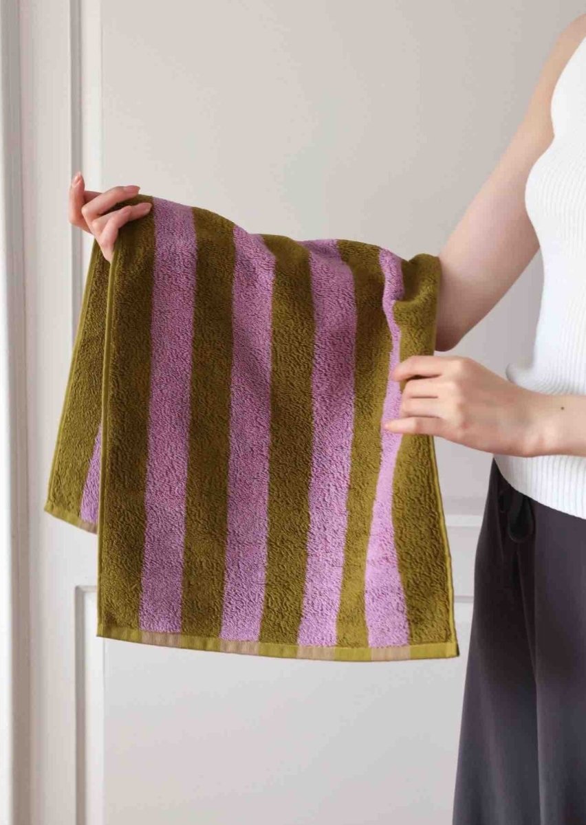 Ultra Soft Absorbent Retro Stripe Bath Towel - 100% Organic Premium